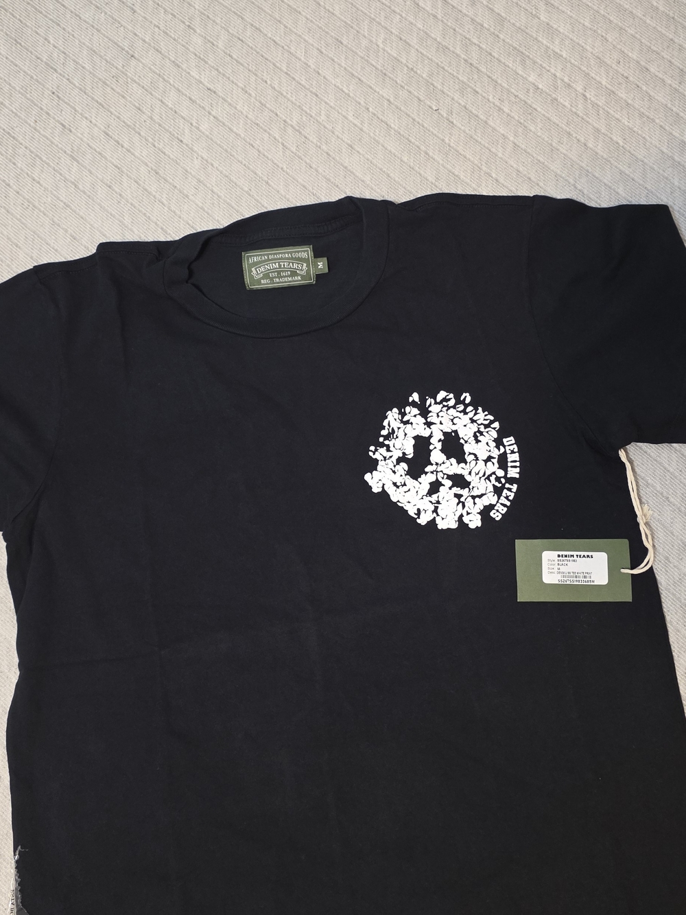 DENIM TEARS Black TEE DENIM U SS white print  size  Medium NWT